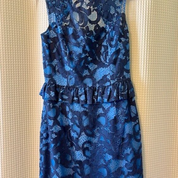 Lilly Pulitzer Kiri Dress Blue Lace Peplum Size 6 - Picture 2 of 7